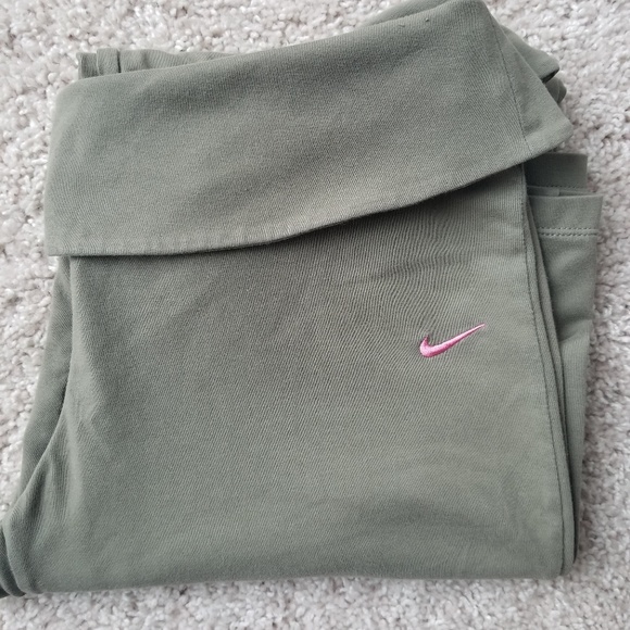SOLD 🔥💥💥🔥Nike Foldover Workout Pants - Picture 2 of 4